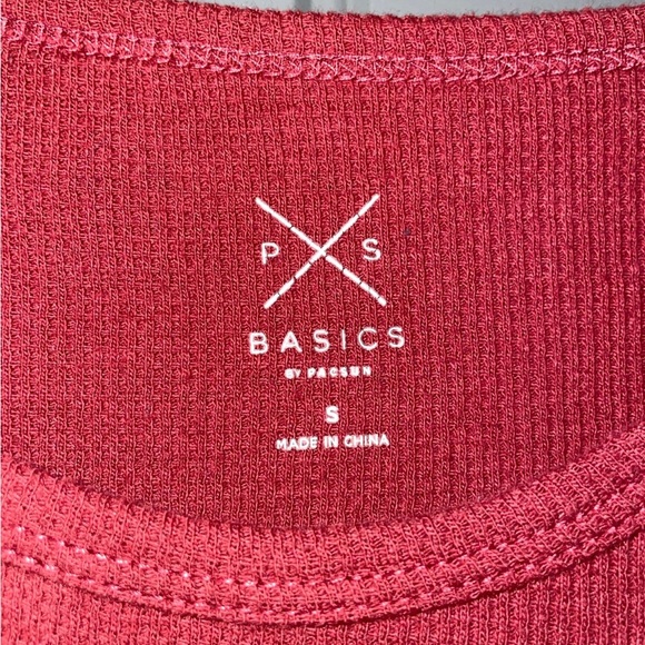 PacSun Red Ribbed Crop Top - Picture 2 of 2